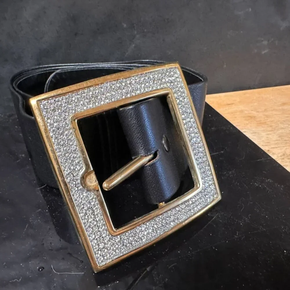 Alexis Kirk options black